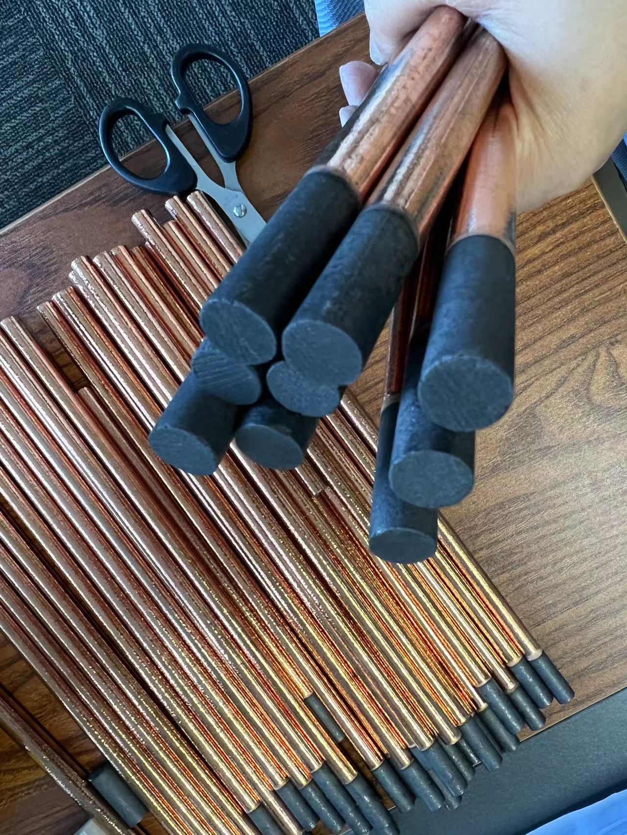 CARBON ROD